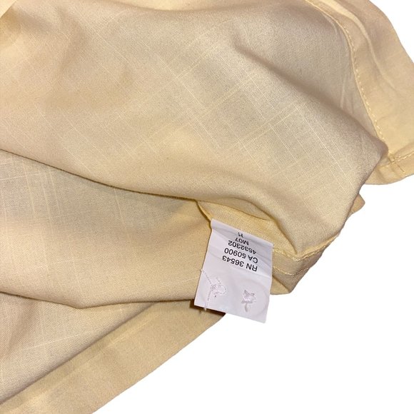 IZOD Yellow Short Sleeve Button Up, Men's Extra Large (XL) - Picture 9 of 9